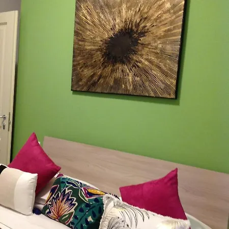 بيت ضيافة Affittacamereirosmarini