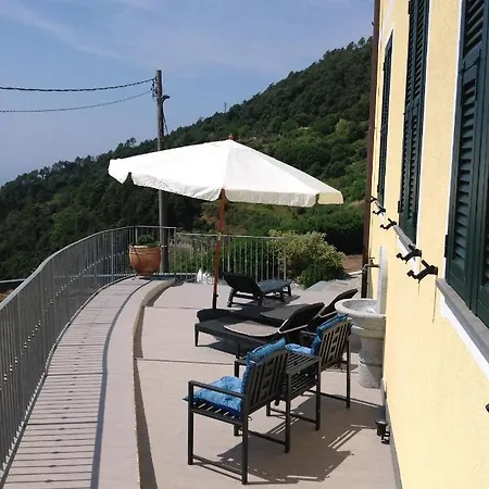 Affittacamereirosmarini 招待所