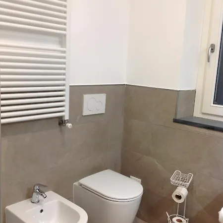 Affittacamereirosmarini بيت ضيافة فيرناتْسا