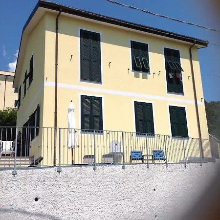 Maison d'hôtes Affittacamereirosmarini Vernazza