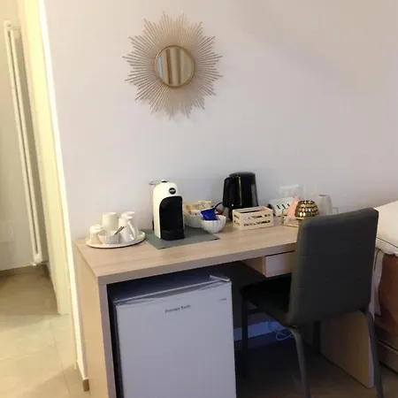 Affittacamereirosmarini 3* ヴェルナッツァ