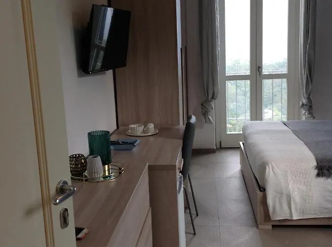 Affittacamereirosmarini 게스트하우스 3*