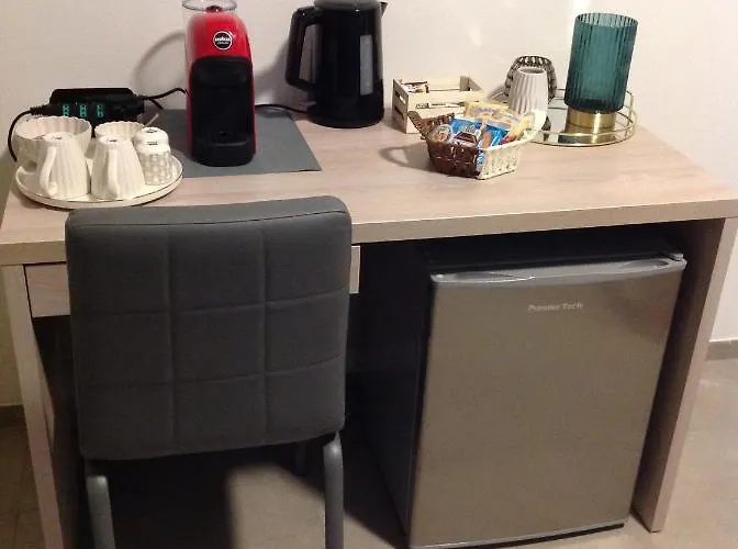 게스트하우스 Affittacamereirosmarini 3*