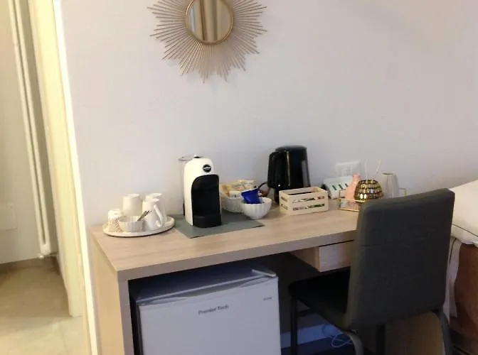 Affittacamereirosmarini 3* 베르나차